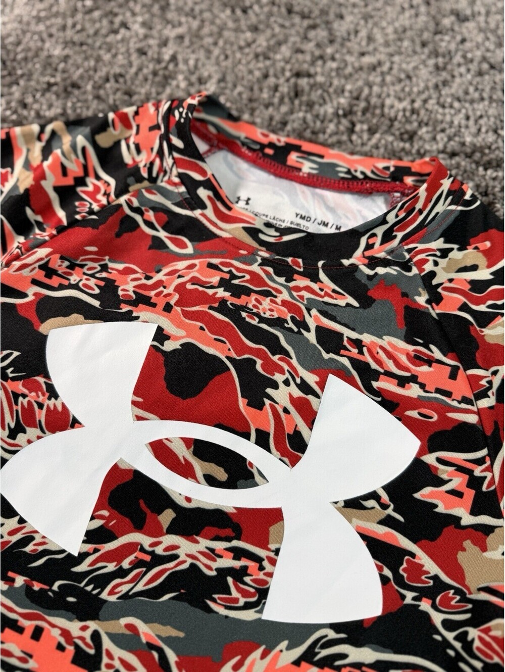 Under Armour Athletic Loose Kids Youth Large YM Short Sleeve Red Camo